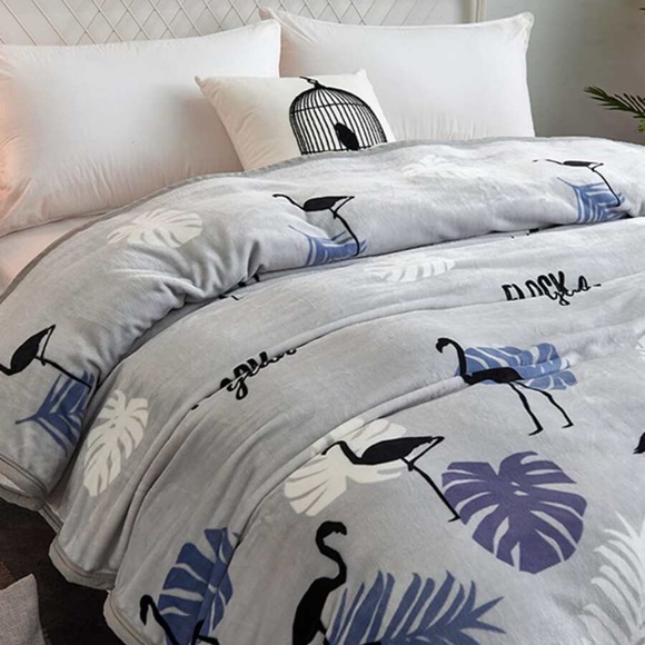 Leaves & Flamingo Print Bedding Set - Picture 2 of 4